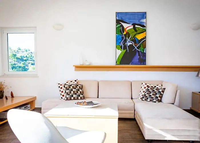 Design&art Seafront * Bobovisca