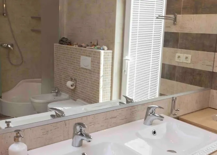 Design&art Seafront Villa Bobovisca