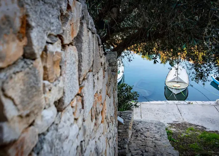 Villa Design&art Seafront Bobovisca