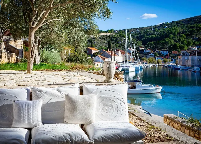 Design&art Seafront * Bobovisca