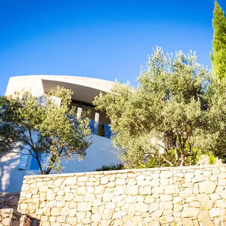 Design&art Seafront Villa *