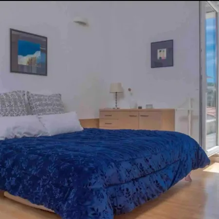 Design&art Seafront Villa