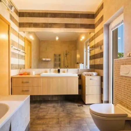 Design&art Seafront Willa *