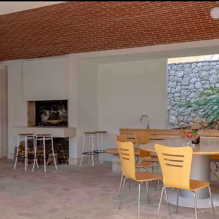 Design&art Seafront Villa