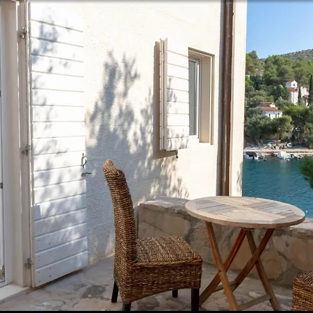 Design&art Seafront Βίλα Bobovisca